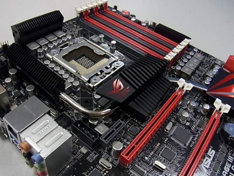 asus-rampage-iii-formula-1_t